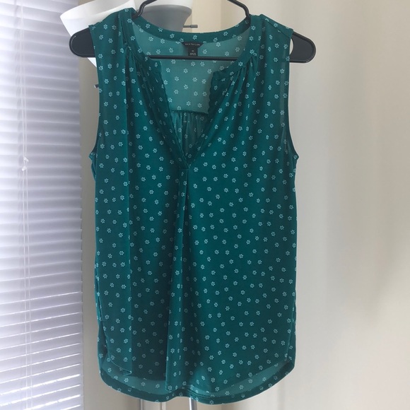 Ann Taylor Sleeveless Top - Picture 5 of 7